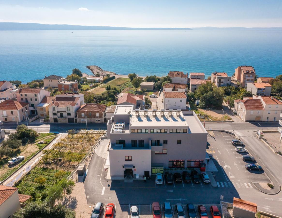 Mintos Luxury Resort Podstrana Exterior photo
